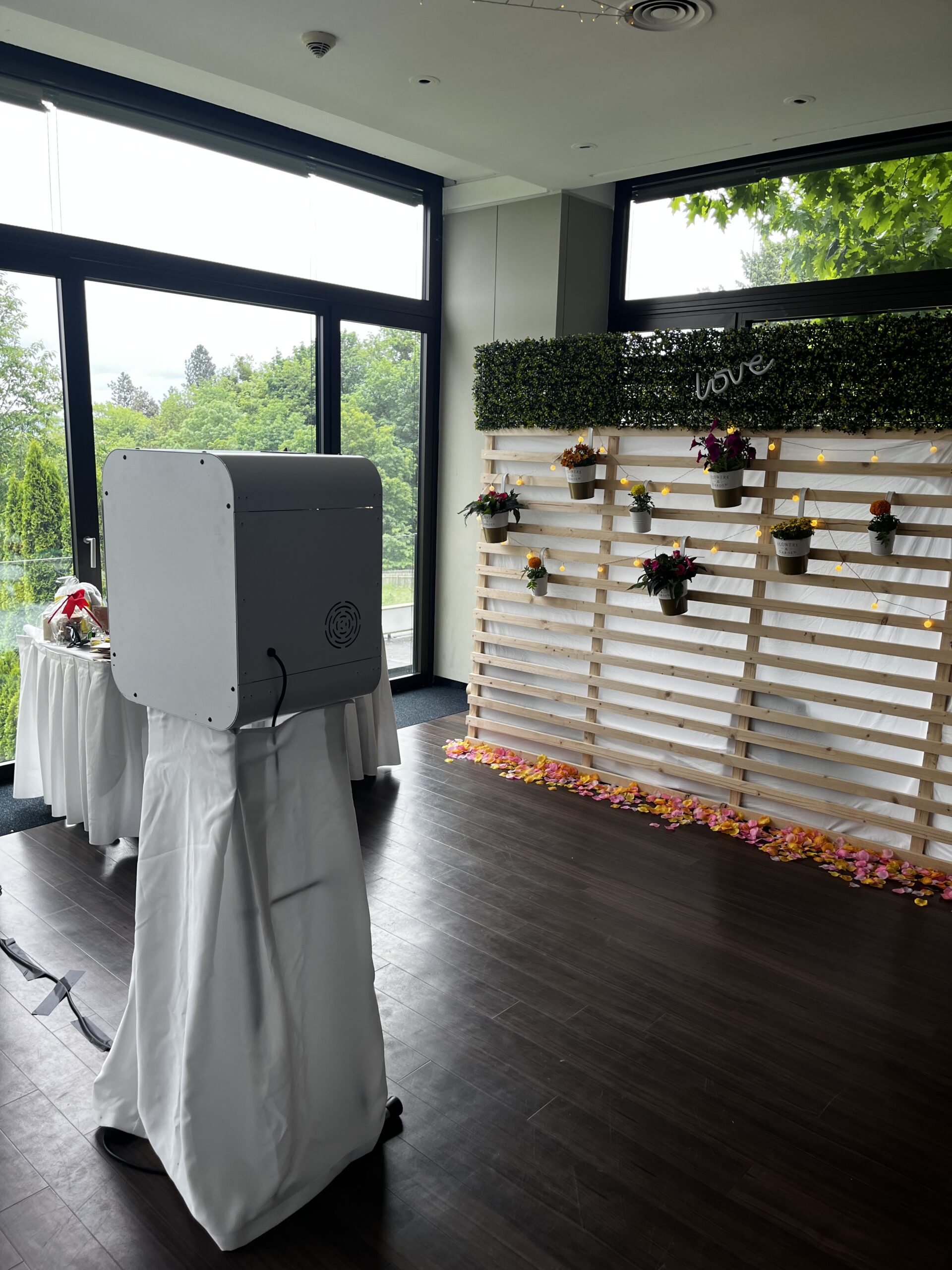 Fotobox im Schlosshotel Kassel - der perfekte Spaß für jedes Event im Bergpark Kassel.